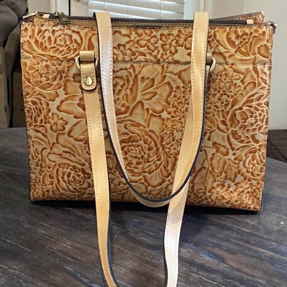 Patricia Nash Maura Leather Shoulder Bag NWT - Picture 3 of 11